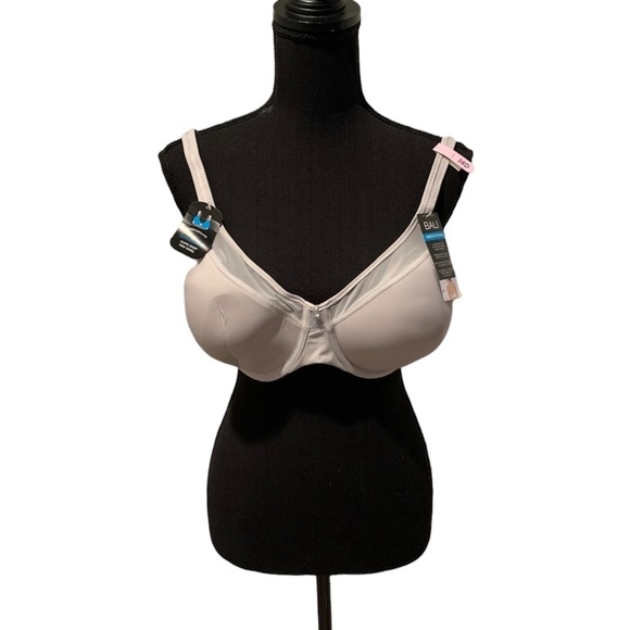 Bali Intimates One Smooth U Ultra Light Underwire Bra 38D NWT - Picture 1 of 6